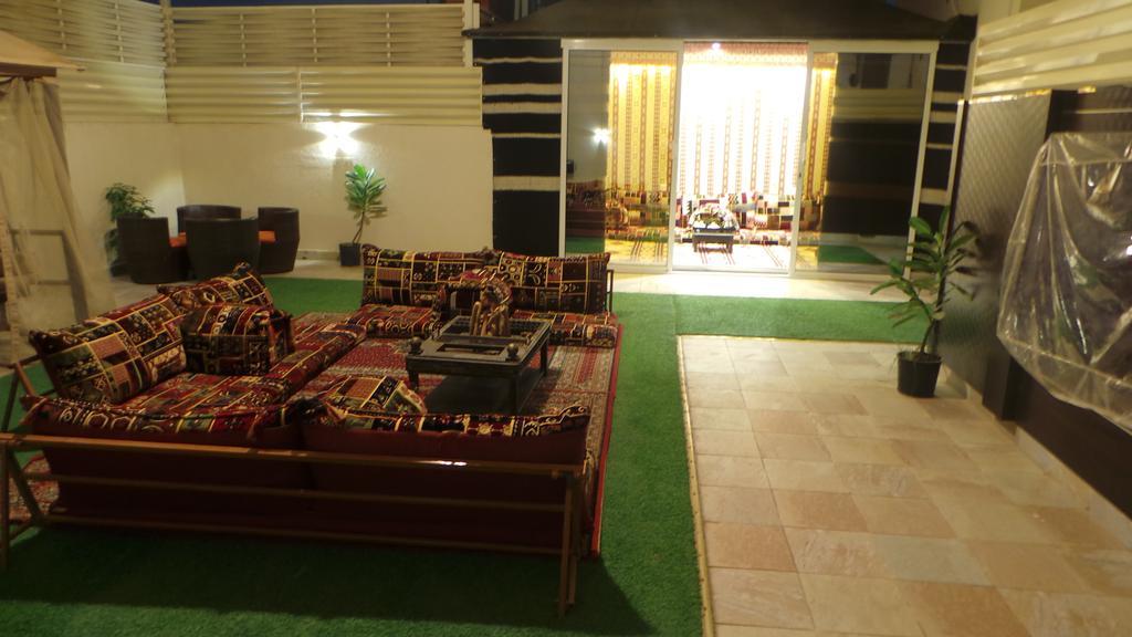 Rest Night Serviced Apartments- Alhamra Эр-Рияд Экстерьер фото A majlis